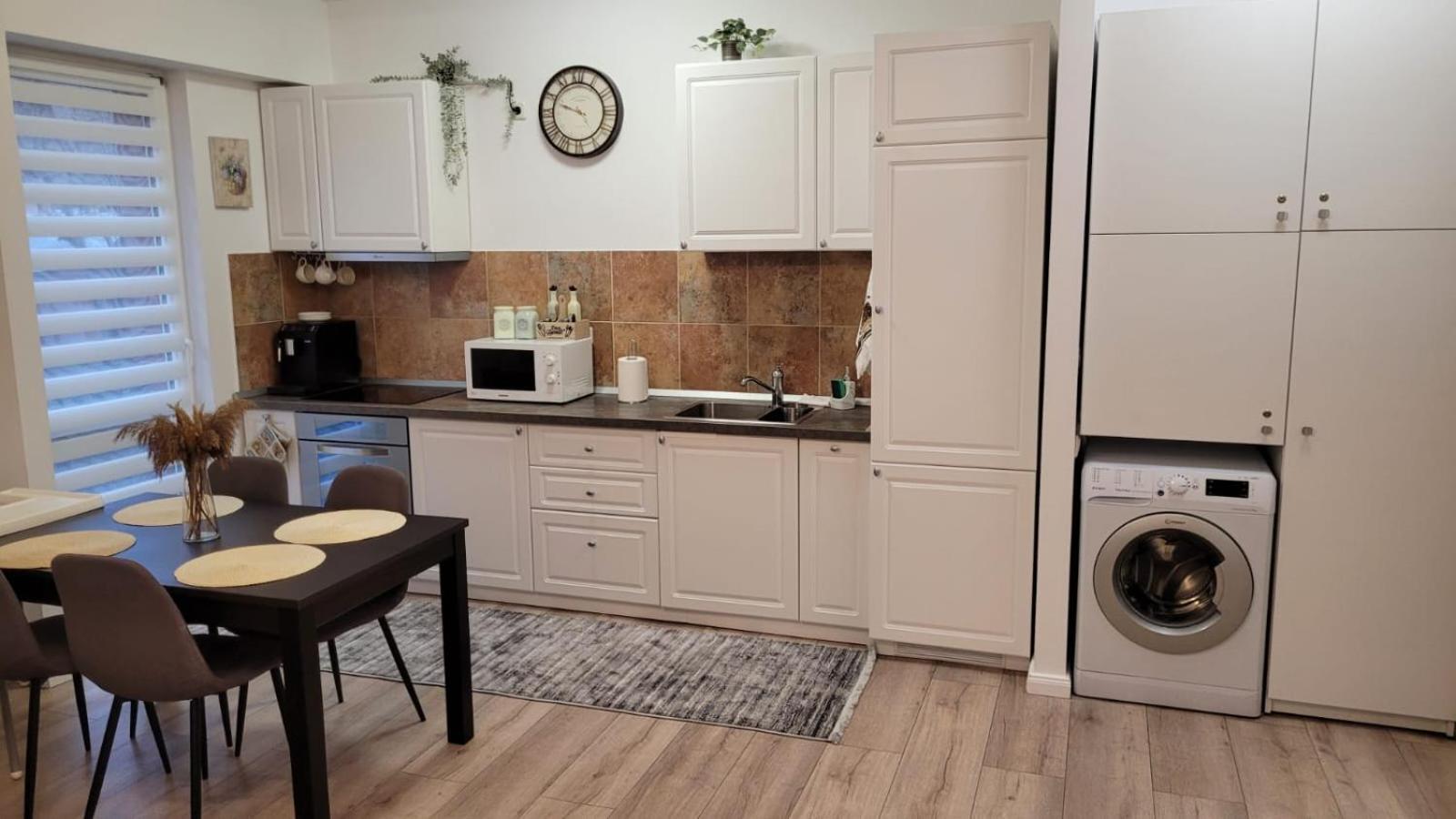 Belleview Family Apartment Синая Екстериор снимка